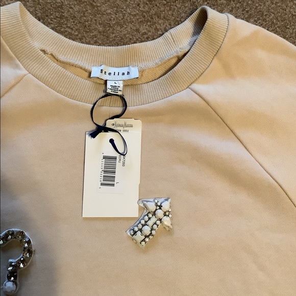 NWT Stellah Embellished Bejeweled Cream Sweatshirt Size L - Picture 4 of 5